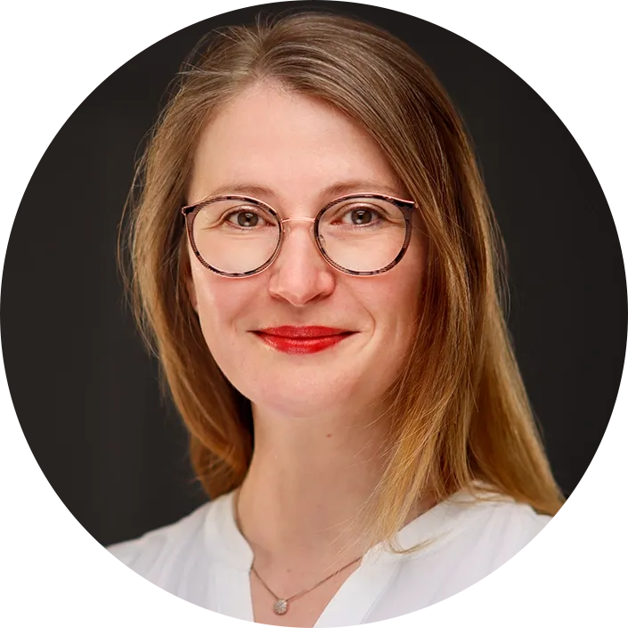 Helen Fella, Hörakustikmeisterin